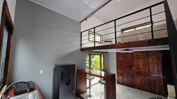 Room, Balcony, Mountain View | Living area