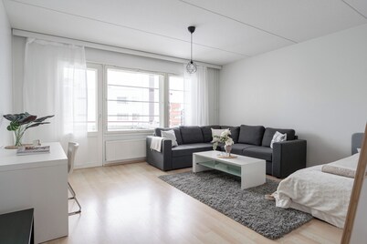 Lakefront Home near Downtown