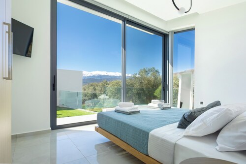 White View Villa by Alex – Your Dream Holiday in the Heart of Crete