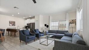 Living area - 5 BD / 4 BA/  Champions Gate (8995 SD) (Champions Gate)