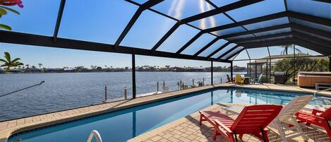 屋外プール、温水プール