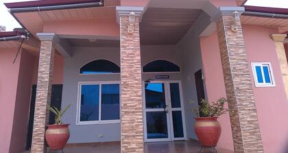 Great Escape Inn Hotel