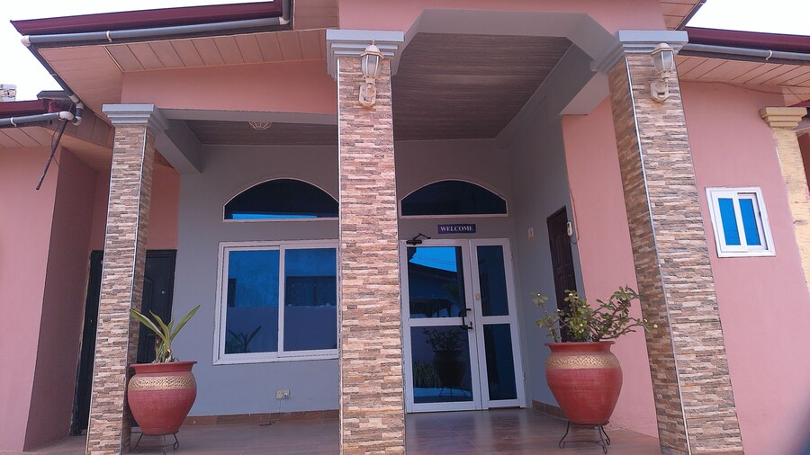 Great Escape Inn Hotel