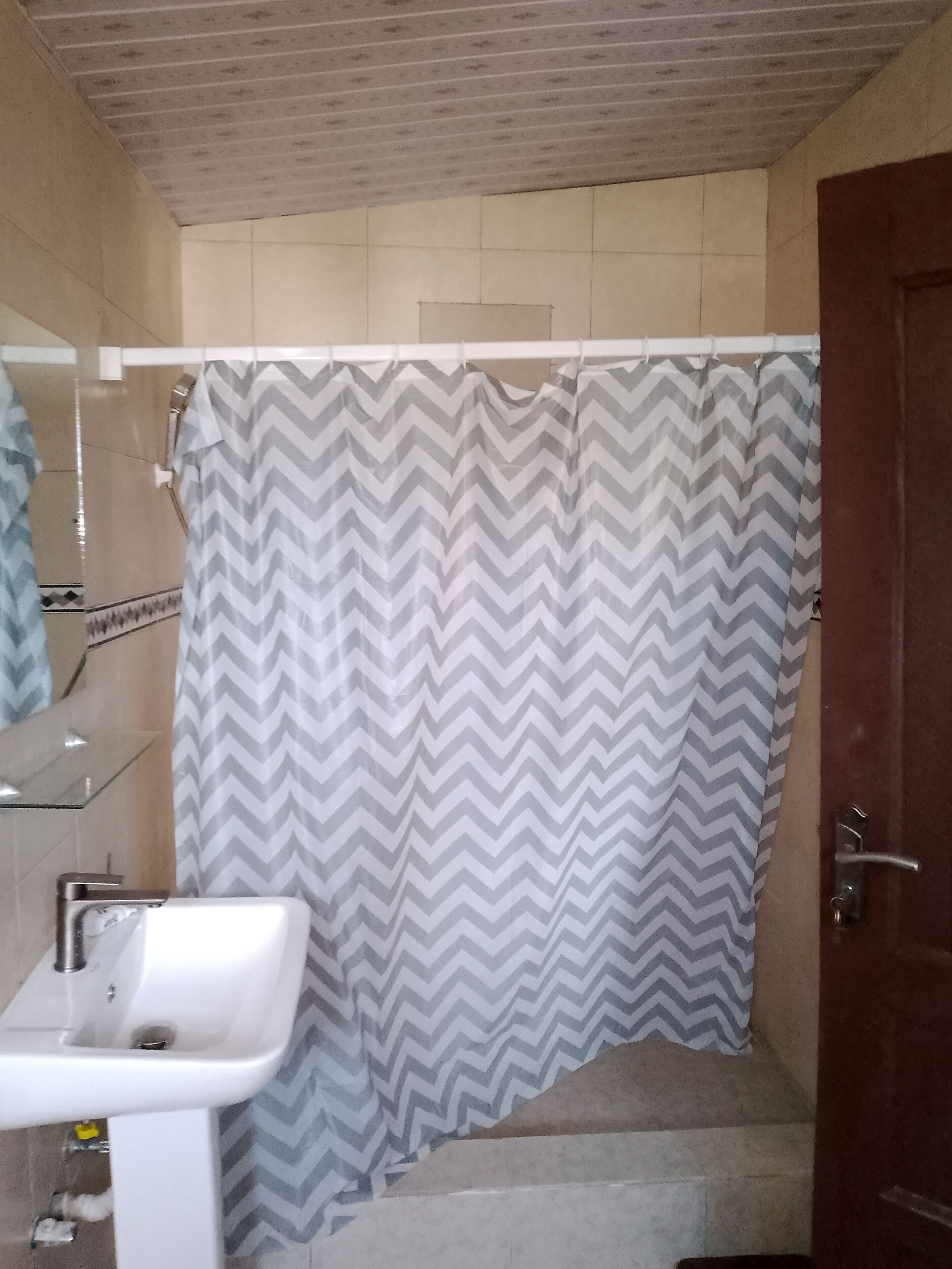 Luxury Room | Bathroom