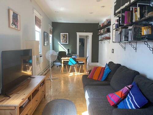 2-bedroom apartment in awesome Jersey City with AC, WiFi