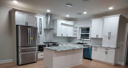 Tranquil lakefront oasis - close to NYC and NJ attractions