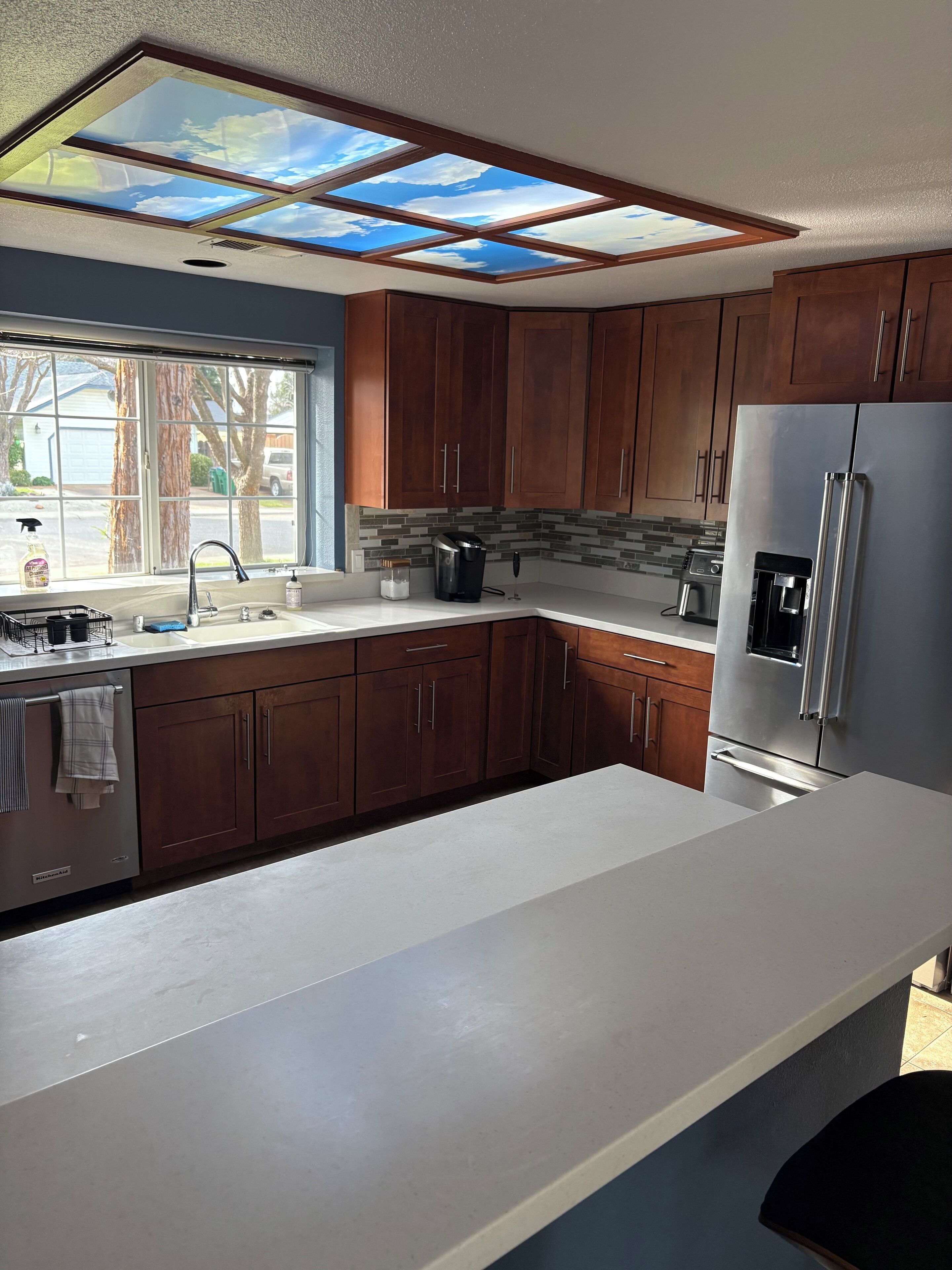 Micro-ondes, four, plaque de cuisson, lave-vaisselle