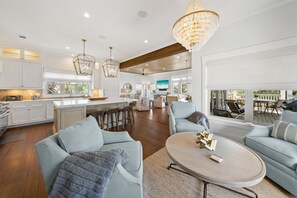 Interior - Free Pool Heat, Private Pool, Beach Chairs & Bikes (Inlet Beach)