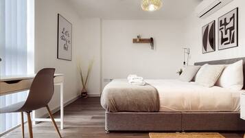 1 soveværelse, strygejern/strygebræt, internetforbindelse, sengetøj