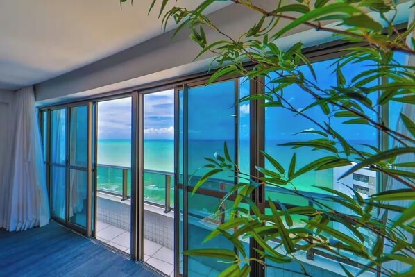 Panoramic Apartment, Balcony, Sea View | Hypo-allergenic bedding, individually decorated, individually furnished - Urban Home Stay (Recife)