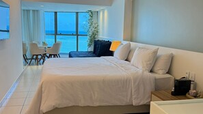 Leilighet – basic | Utsikt mot strand/hav