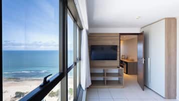 Comfort Apartment, Sea View | Hypo-allergenic bedding, individually decorated, individually furnished