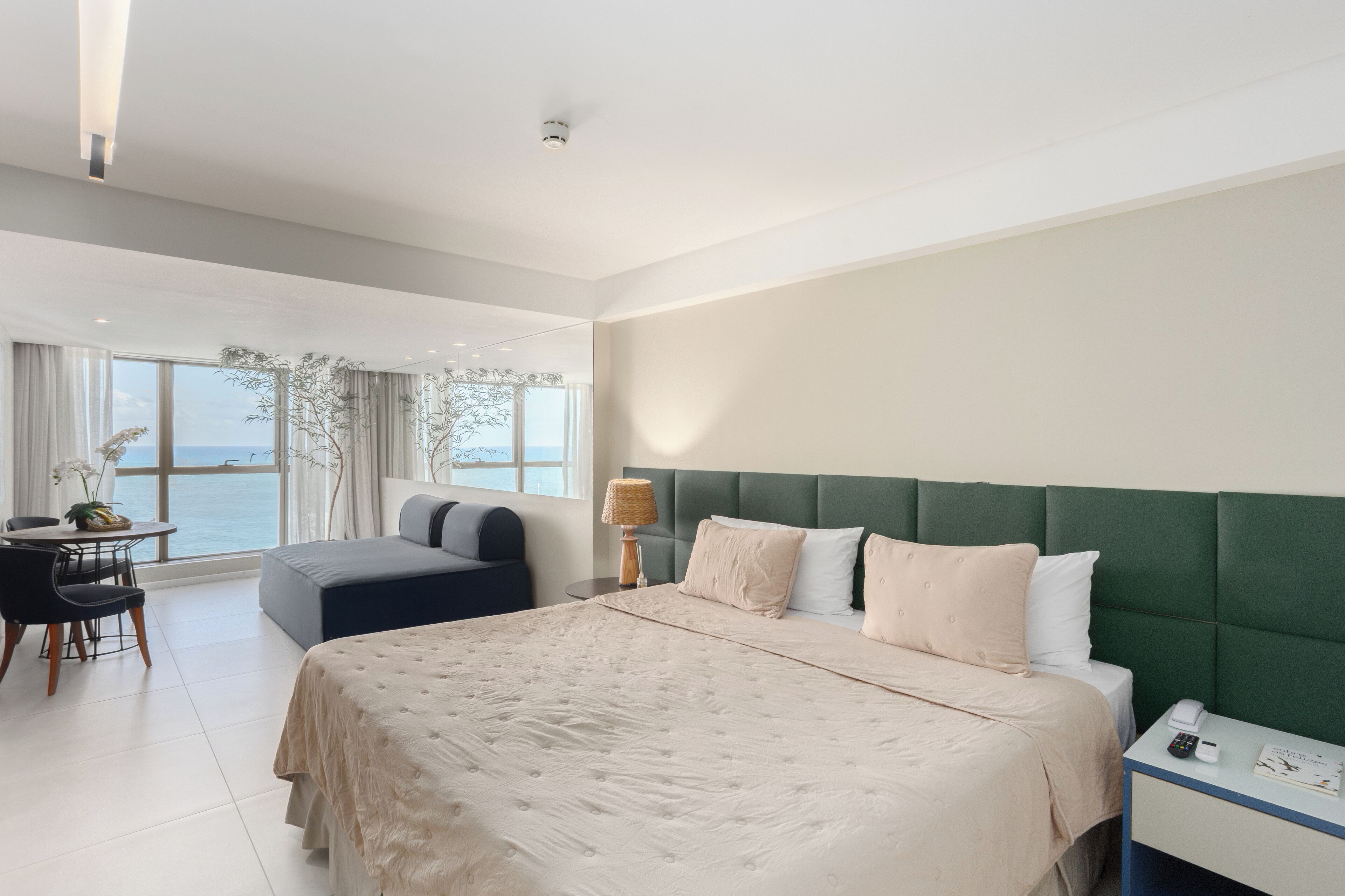 Suite Confort, vistas al mar | Ropa de cama hipoalergénica y decoración individual