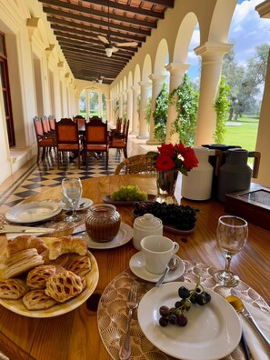 Desayuno buffet incluido todos los días