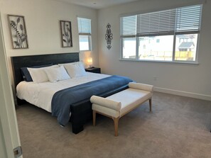 4 chambres, fer et planche à repasser, Wi-Fi, draps fournis