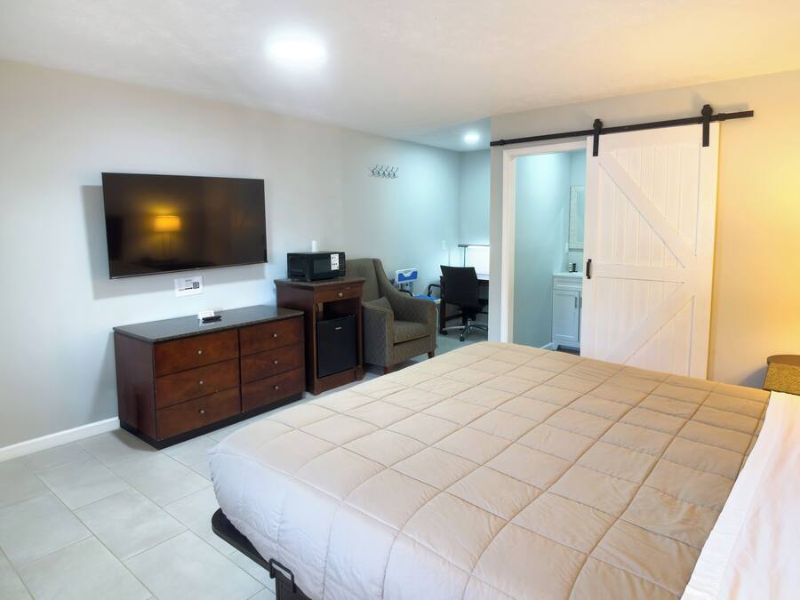 Chambre, 1 trĂšs grand lit, non-fumeur