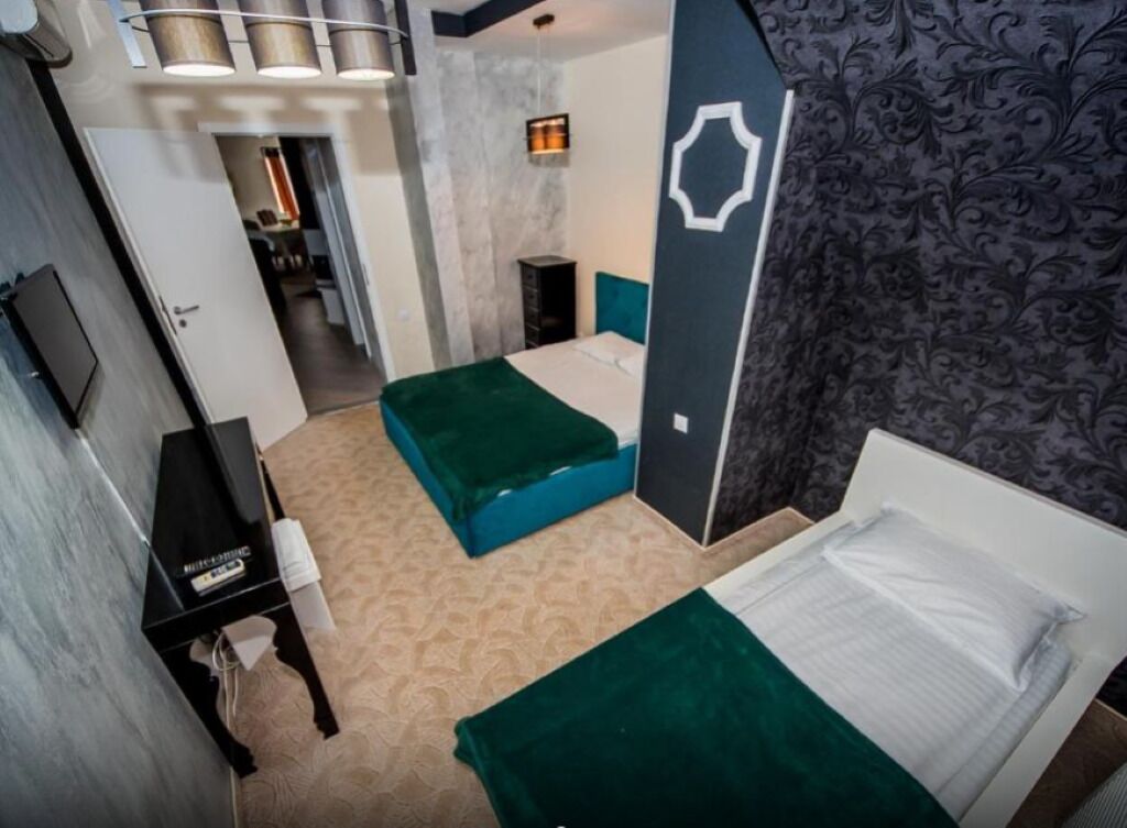 3 dormitorios, tabla de planchar con plancha, wifi y ropa de cama