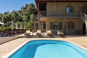Pool - House Sea View with Communal Pool (Corfu)