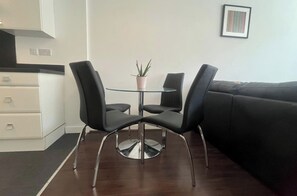 Apartment | Dining