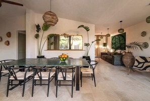 Dining - Dependance Armonia, with garden and jacuzzi just 100 meters from the sea (Scicli)