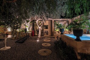 Terrace/patio - Dependance Armonia, with garden and jacuzzi just 100 meters from the sea (Scicli)