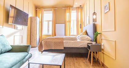 4BR Shared Apt 10Min Walk to Westbahnhof