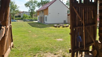 Villa | Garden