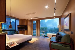 Luxury Suite, River View | In-room safe, individually decorated, individually furnished - Yangshuo The One Hotel (Guilin)