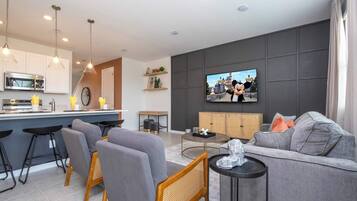 Casa de ciudad confort | Área de sala de estar