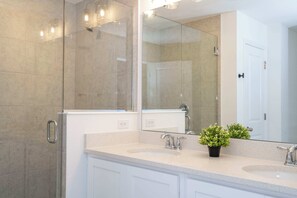 Maison mitoyenne Confort | Salle de bain