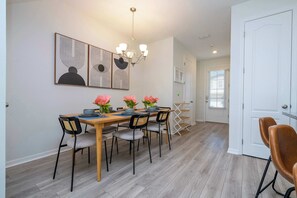 Townhouse Superior | Ruang makan