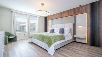 Superior Townhome | 5 bedrooms