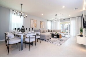 Villa superior | Comedor