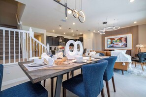 Superior resortwoning | Dineerruimte