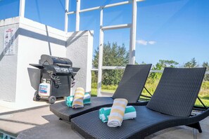 Superior Townhome | Private pool