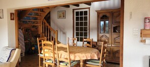 Dining - Farmhouse in a green mountain setting. Pets welcome! (Saulxures-sur-Moselotte)