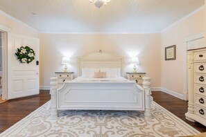 1 chambre, literie de qualité supérieure, couette en duvet d'oie