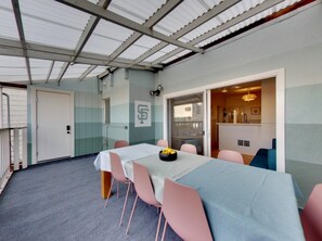 Dining - Charming, Fully Updated 1-Bedroom in the Castro with Private Deck & City Views (San Francisco)