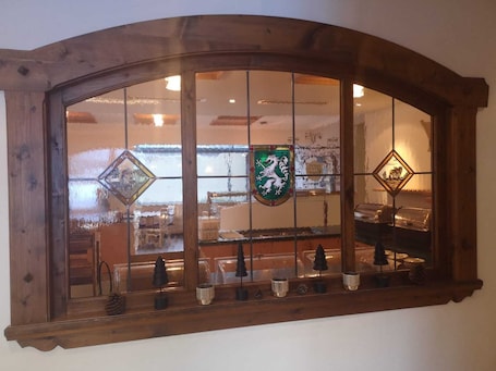 Free daily full breakfast