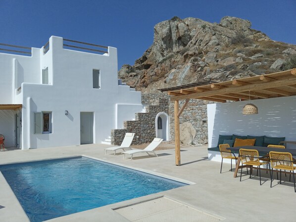 Outdoor pool - VILLA THEROS, 6 persons, swimming pool. Exceptional view! (NAXOS)