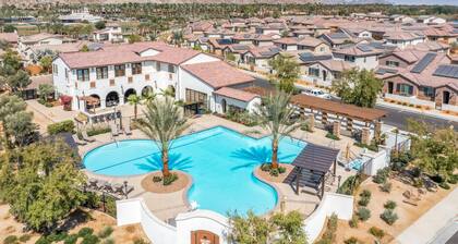 PGA Signature Beauty! 4 Bed/4 En Suite Bath! Walk to Stadium Course/Ernies!