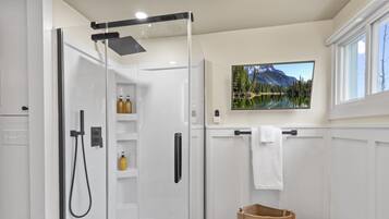 Classic House, Private Bathroom (Newark Central ) | Bathroom