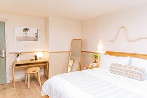 1 bedroom, in-room safe, desk, free WiFi