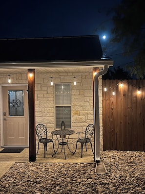 Terrace/patio - Exquisite 1 Bed/1 Bath Private Luxury Pool Guest House in Fredericksburg, TX. (Fredericksburg)