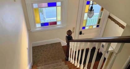 3 Bedroom Victorian Cottage in the Heart of Bar Harbor, Daylily