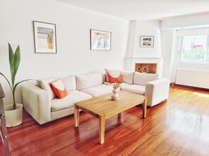 Ferienhaus, 5 Schlafzimmer, barrierefrei, Balkon | Wohnzimmer