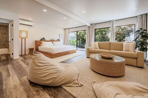 4 bedrooms, iron/ironing board, travel cot, free WiFi