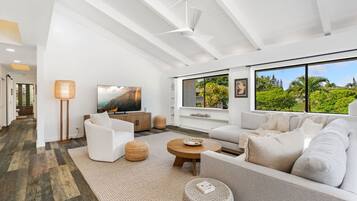 Smart TV, table tennis, books, stereo