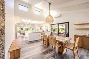 Dining - Mahalo Hale -  Private Luxury Resort Property (Princeville)