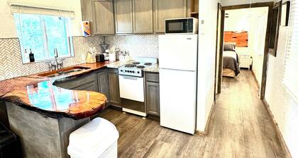 Pat Garret Mini Cabin 1 Bedroom 1 Bathroom